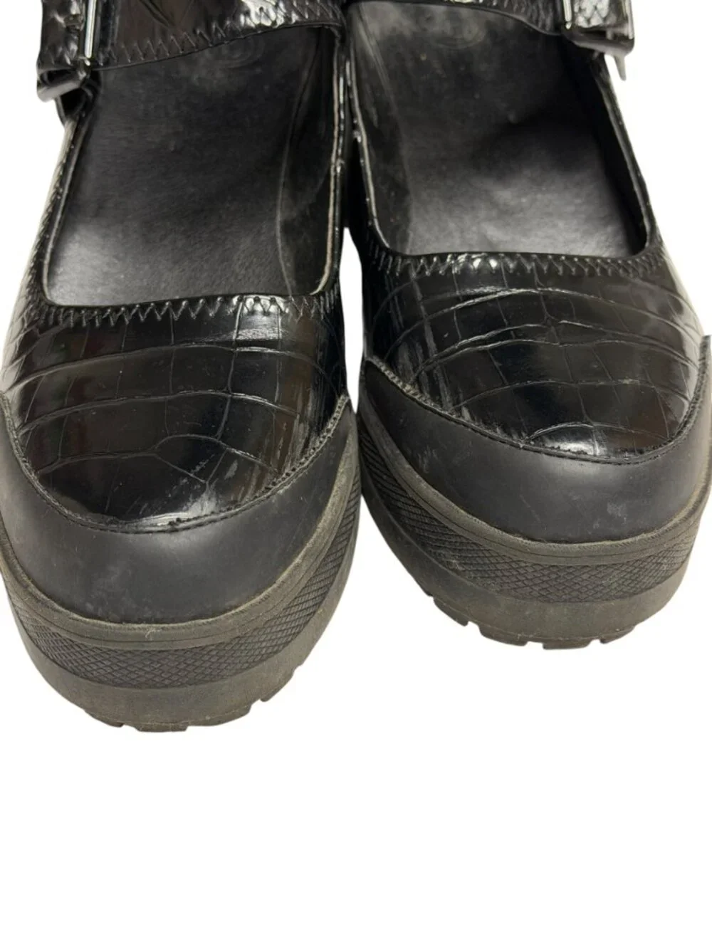 Urban Outfitters Black Croc Mary Jane Chunky Heels